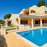 Charming House Semesterbostad *