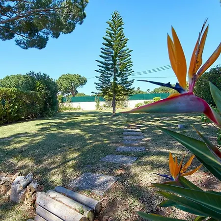 Charming House בית נופש *